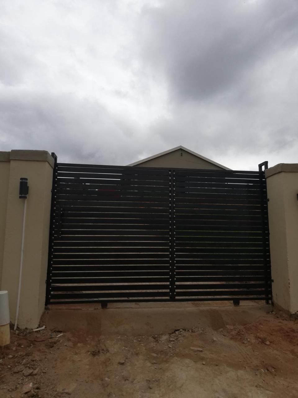 17 On Hlaziya